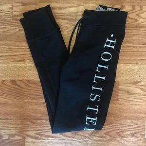 HOLLISTER FLEECE LEGGINGS, SIZE XXS.